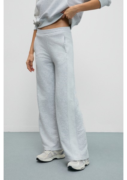 Lyressa Kadın Oversize Yanları Kumaşın Tersinden Yapılmış Grimelanj Eşofman Altı fiyatları