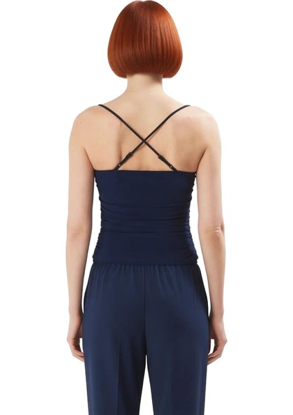 Kadın Degaje Yaka Dantel Detaylı Örme Üst Günlükten Özel Anlara Şıklık Katın Kaliteli Şık Rahat modelleri