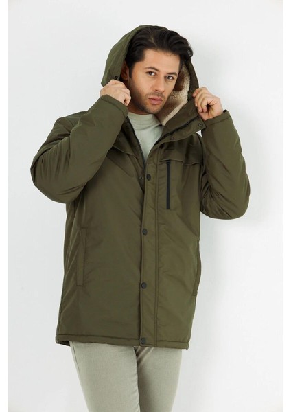 İçi Kürklü Su ve Rüzgar Geçirmez Cepli Kapüşonlu Erkek Mont fırsatları