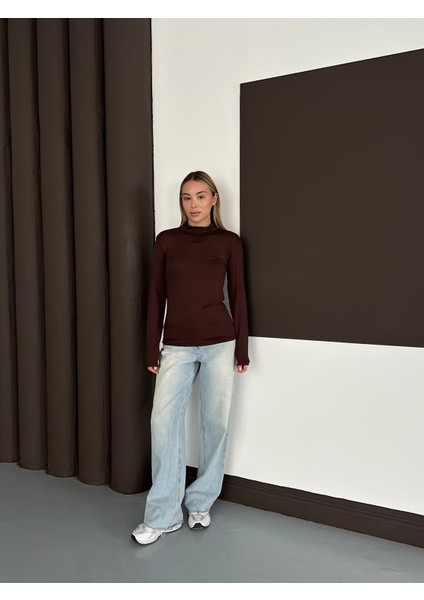 Kadın Parmak Detaylı Body