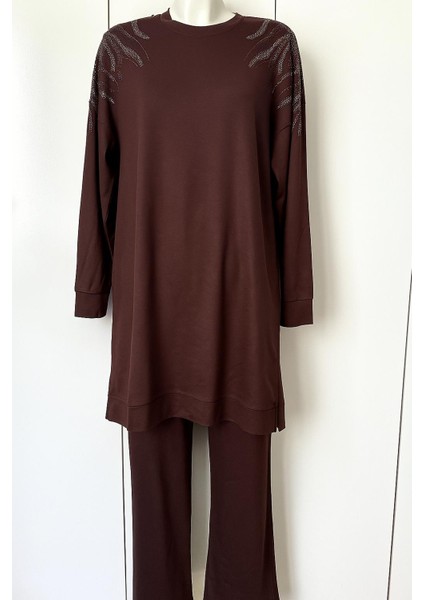 Omuzu Taşlı Ikili Takım