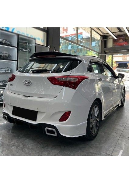 Hyundai I30 Rs Difüzör (Plastik) 2012-2017 Uyumlu Parlak Siyah