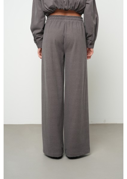 Kadın Bol Paça Rahat Kalıp Düz Renk Kumaş Pantolon indirimleri