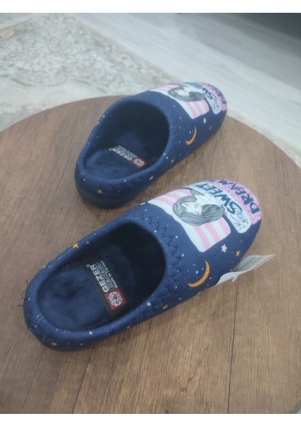 Kaymaz Taban ve Konforlu Ev Terliği modelleri