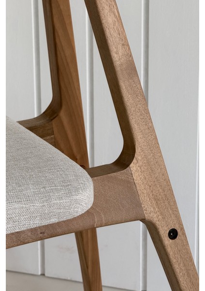 Slim Masif Ceviz Ahşap Sandalye Bej fırsatları