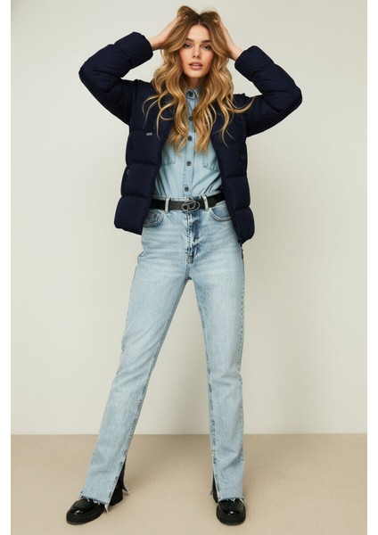 İçi Astarlı Su ve Rüzgar Geçirmez Cepli Kapüşonlu Kadın Mont fiyatları