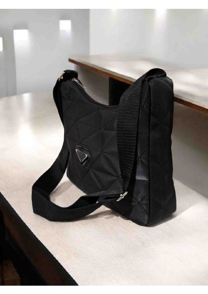 Shyne Kadın Kapitone Tasarım Şık Omuz Çanta modelleri