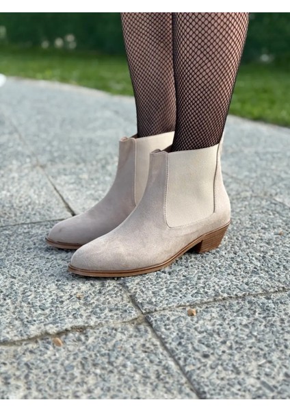 Centa Süet Lastikli Kısa Topuklu Büyük Numara Kadın Bot Stil ve Rahatlık indirimleri