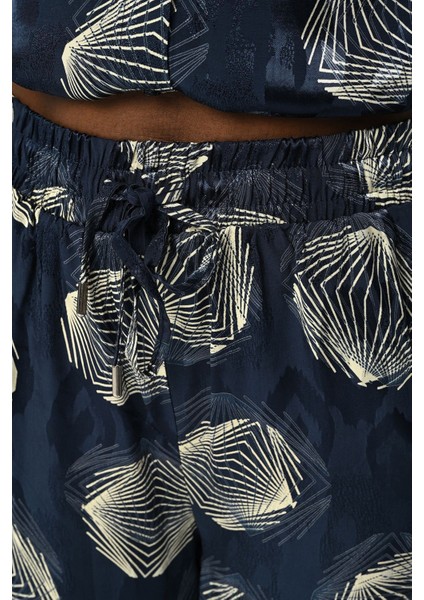 Kadın Beli Lastikli Bol Paça Desenli Lacivert Pantolon fiyatları