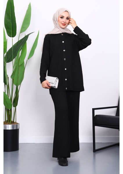 Siyah Gömlek Yaka Düğmeli Pantolonlu Triko Takım