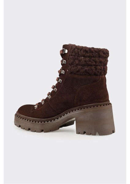 Kahve Deri Kadın Günlük Bot modelleri