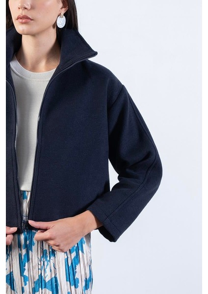 Prosperino Dik Yaka Önden Fermuarlı Mont Lacivert fırsatları