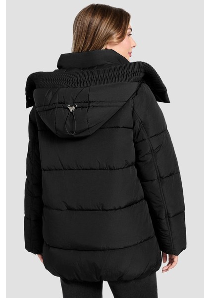 Kadın Eleonor Büzgü Detaylı Kapüşonlu Şişme Mont - Siyah fiyatları