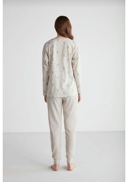 Yeni Yıl Temalı Ekru Kadın Pijama Takımı modelleri