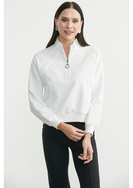 Dik Yaka Kanguru Cepli Crop Sweatshirt - Krem fiyatları