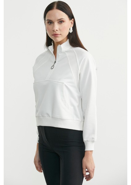 Dik Yaka Kanguru Cepli Crop Sweatshirt - Krem indirimleri