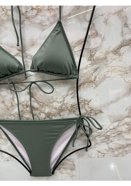 Kadın Likralı Esnek Yandan ve Boyundan Bağlamalı Şık Ipli Üçgen Bikini Takım fiyatları