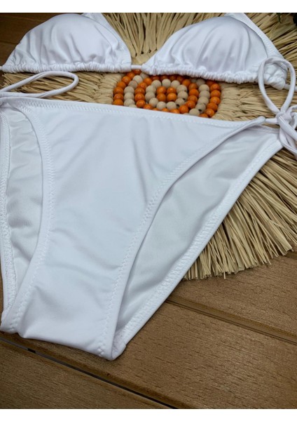 Kadın Likralı Esnek Yandan ve Boyundan Bağlamalı Şık Ipli Üçgen Bikini Takım indirimleri