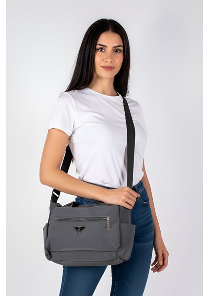 Astarlı Askılı 3 Bölmeli El ve Omuz Çantası 111004