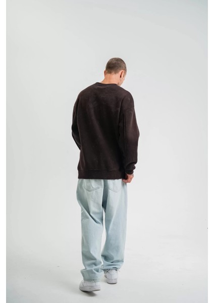 Unisex Bisiklet Yaka Özel Pis Dikişli Yıkamalı Sweatshirt - Kahve fiyatları