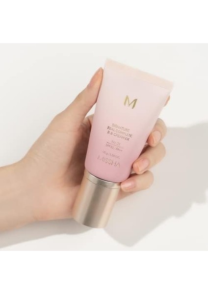 Hassas Ciltler Için Çok Fonksiyonlu Bb Krem Signature Real Complete Bb Krem SPF30 Pa No.21 indirimleri