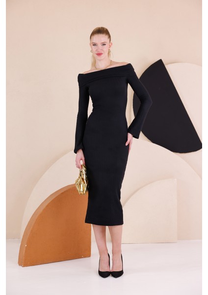 Madonna Yaka Dar Kalıp Uzun Kollu Elbise