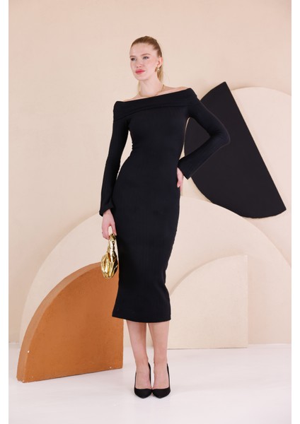 Madonna Yaka Dar Kalıp Uzun Kollu Elbise