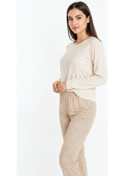 Üstü Love Yazılı Altı Desenli Elite Viscose Uzun Pijama Takımı Krem 3562 modelleri