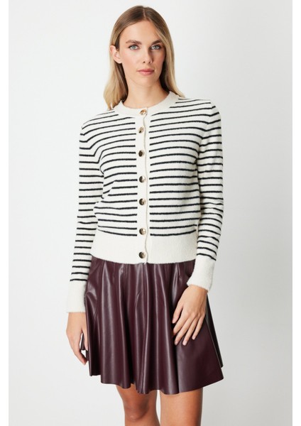 Kadın Sıfır Yaka Çizgili Hırka 63901 Taş fiyatları