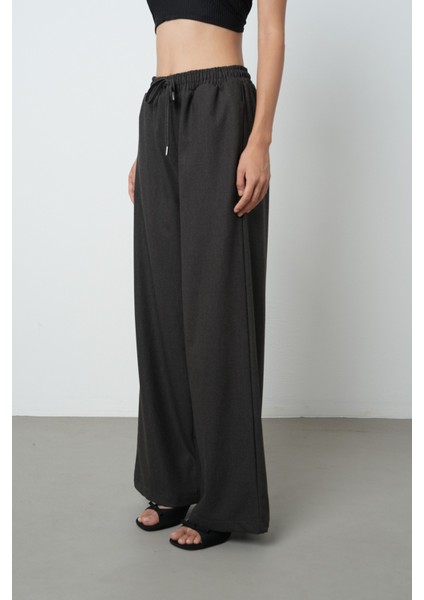 Kadın Düz Renk Kumaş Bol Paça Beli Lastikli Pantolon modelleri