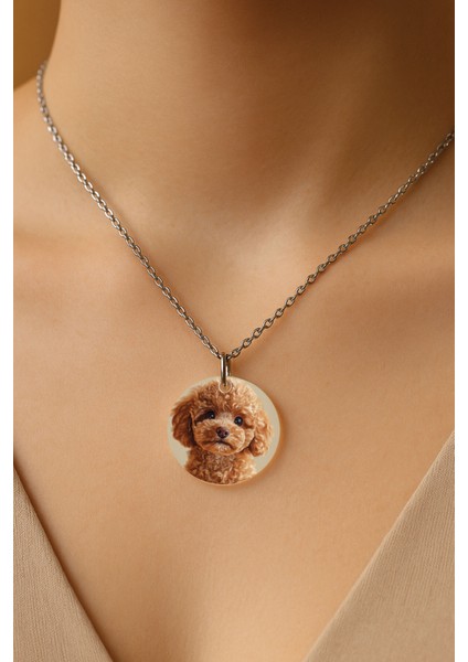 Şeffaf Sert Akrilik Kolye Ucu ve Üzeri Zincirli Desenli Kolye Kaniş