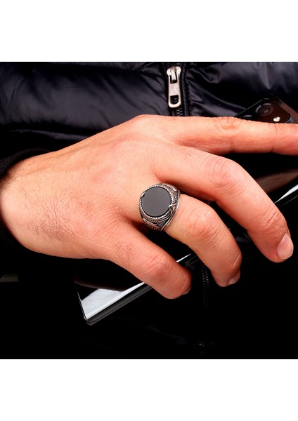 925 Ayar Gümüş Onix Taşlı Kartal Motifli Erkek Yüzük