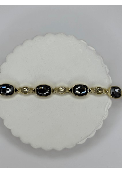 Parlak Koyu ve Açık Renkli Taşlardan Oluşan Gold Bileklik