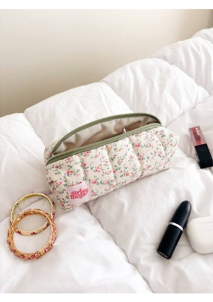 Pıtırcık Çiçekli Tek Gözlü Kalemlik Yıkanabilir Yeşil Fermuarlı Okul Kalem Kutusu Bej Kalemlik