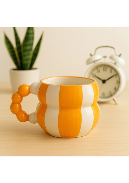 Katmerli Boncuk Kulp Turuncu Şerit Desenli El Işlemeli Seramik Kupa