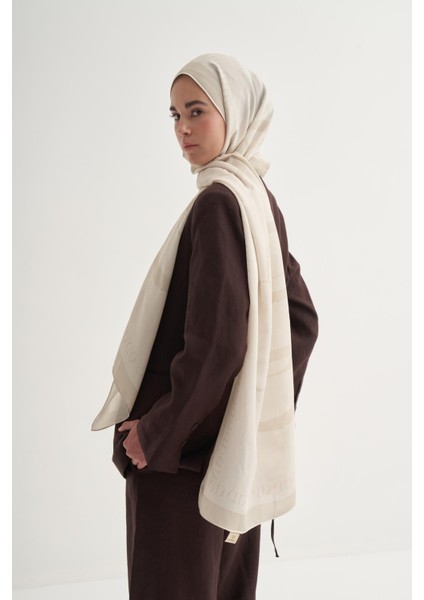 Aura Monogram Floş Şal Krem modelleri