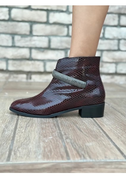 Lusso Kroko Taş Tokalı Büyük Numara Kadın Ayakkabı Şık ve Zarif Topuklu Model