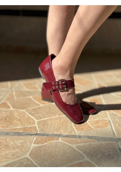 Bella Kadın Küt Burun Kemerli Babet Rahat ve Şık Tasarım Büyük Numara fırsatları