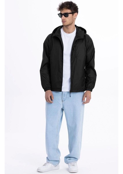 İçi Astarlı Su ve Rüzgar Geçirmez Erkek Cepli Yağmurluk fırsatları
