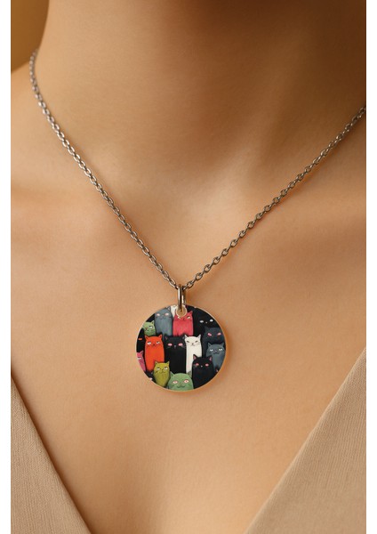 Şeffaf Sert Akrilik Kolye Ucu ve Üzeri Zincirli Desenli Kolye Catteam