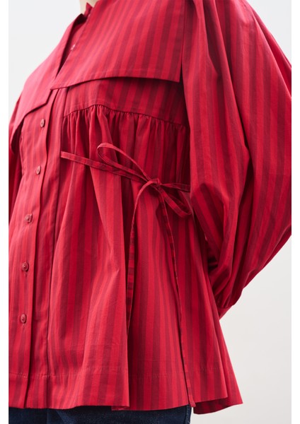 Geniş Yakalı Kuşaklı Gömlek Kırmızı Çizgili fırsatları