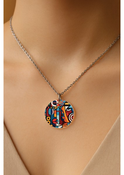 Şeffaf Sert Akrilik Kolye Ucu ve Üzeri Zincirli Desenli Kolye Ara Sokaklar