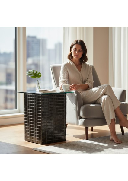 El Yapımı Siyah Mozaik Kaplamalı Cam Üst Sehpa – Modern & Şık Yan Sehpa Tasarımı (26 x 45)