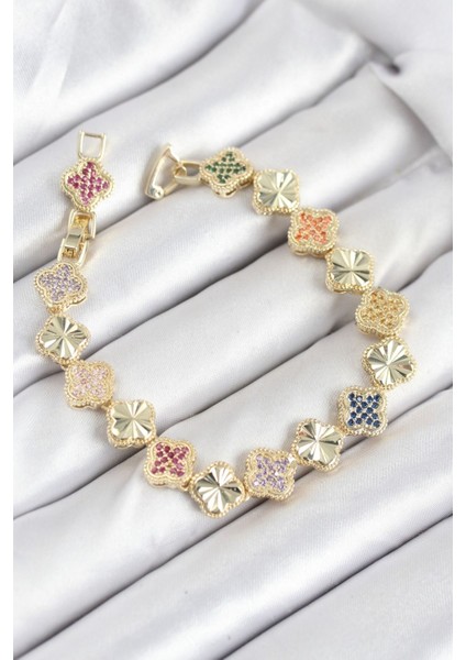 Pirinç Vıp Seri Yonca Zirkon Taşlı Kadın Bileklik fiyatları