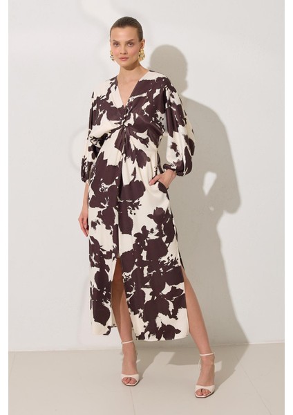 Ekru-Kahve Yaka Detaylı Desenli Rahat Kesim Midi Boy Elbise