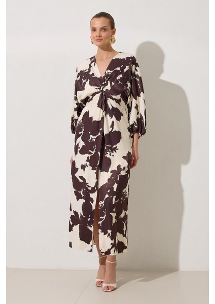 Ekru-Kahve Yaka Detaylı Desenli Rahat Kesim Midi Boy Elbise modelleri