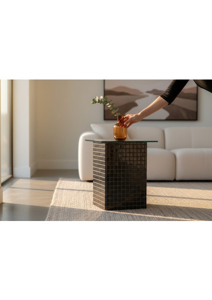 El Yapımı Siyah Mozaik Kaplamalı Cam Üst Sehpa – Modern & Şık Yan Sehpa Tasarımı (26 x 45) fırsatları