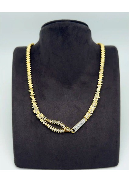 Altın Renk Taş Detaylı Özel Seri Çelik Kolyе – Suya Dayanıklı, Kararmaz