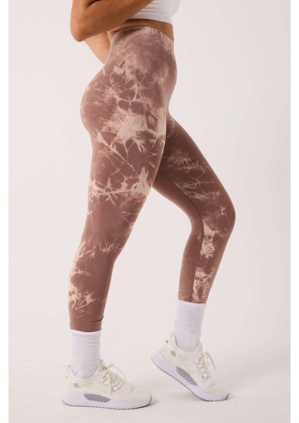 Spor Tayt Batik Desenli Dikişsiz Esnek ve Toparlayıcı Push Up Kadın Tayt