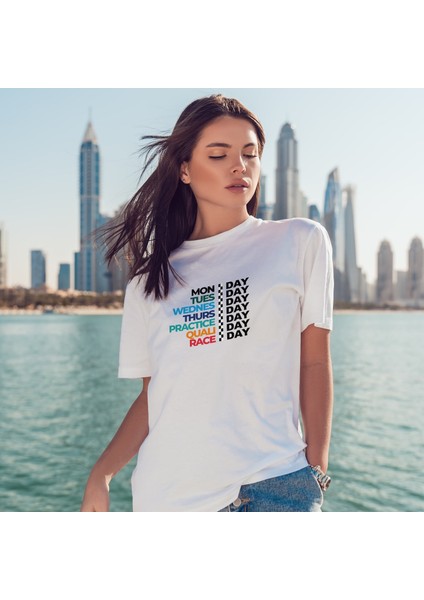 Formula 1 / Week Days Oversize Tişört - Beyaz fiyatları
